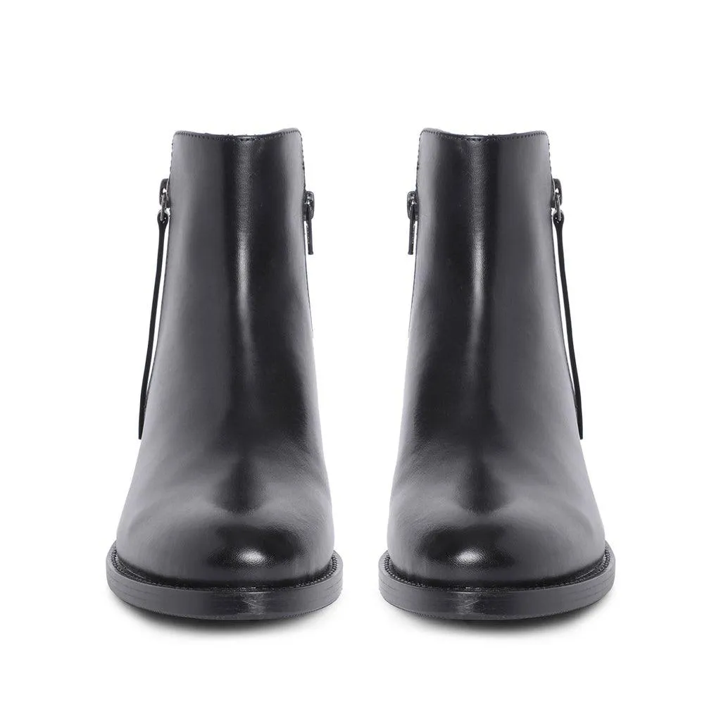 Saint Imelda Black Leather Handcrafted Side Zippers Ankle Boots