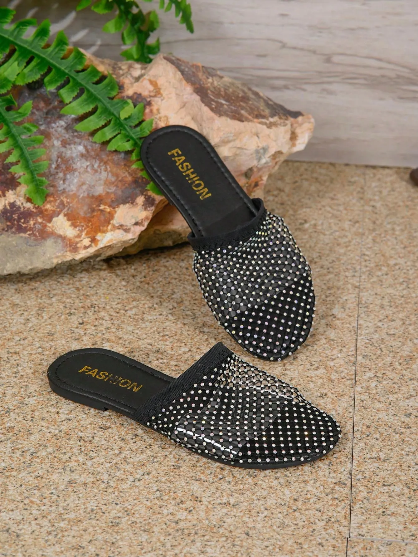 Summer New Arrival Women's Fashionable Casual Flat Sandals With Mesh Decoration, Rhinestone Details And Slip-On Design, Breathable White/Black/Gold/Pink Mesh Sandals, Roman Holiday Style, Perfect For Beachwear And Any Modern Fashion Outfit